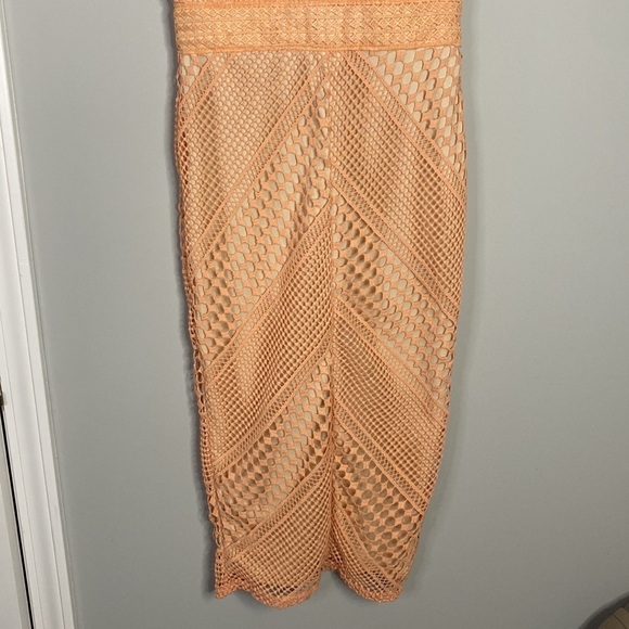 Missguided ASOS Bardot V Neck Bodycon Mini Peach Dress - Picture 4 of 10